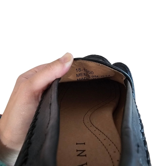 Black Leather Slip-On Loafers with Braided Vamp - Picture 8 of 9